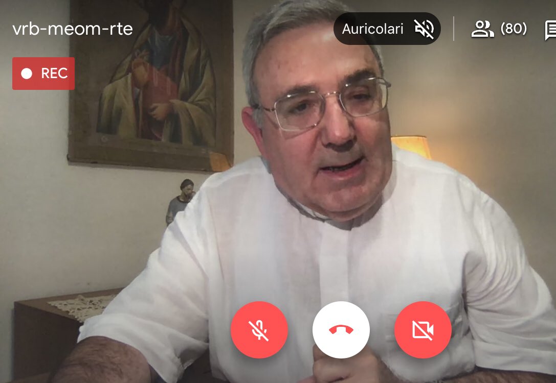 Idente_mission's tweet photo. P. Vicente De la Fuente, de #Busetto dando la charla del #motuschristi de #IdentesItalia ”El perdón es un don de Dios ... Perdonarse es donarse al otro... Solo quien ama perdona... Solo podemos perdonar si estamos al lado de Cristo” #perdonanuestrasofensas #motuschristiathome https://t.co/ftojLFjxgW