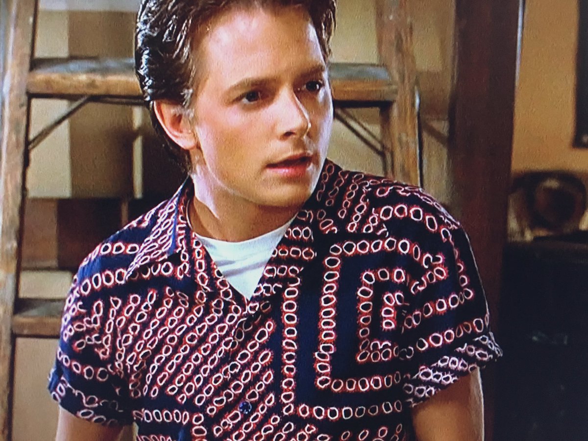 Z در توییتر バック トゥ ザ フューチャー 50sファッション ジョージのジャケットとかマーティのシャツのテキスタイルとかいいのよね 自分が似合うかはまた別の話