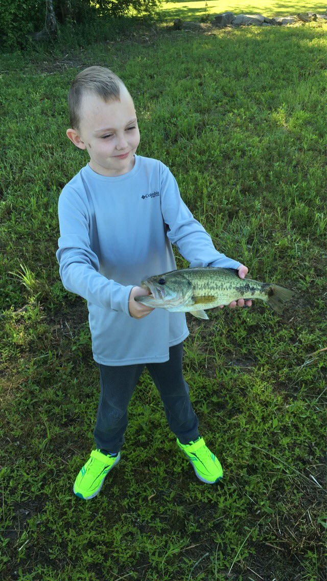 AndyWadeKY's tweet image. My nephew caught this pig this morning on a Nikko Hellgrammite #BassFishing #NikkoBaits #Nephew 🎣