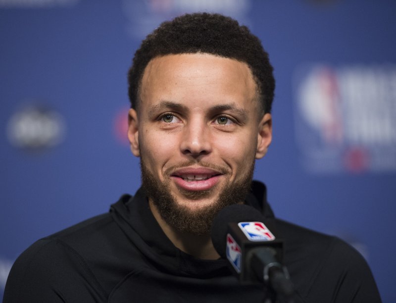 His name is Stephen Curry, so you call him 'Black.'

But if his name was Stefano Castro, you would call him 'Latino.'

Makes no sense, folks. He is Black whether the Scottish trafficked his ancestors or the Spaniards did. Africa still made him.

#DiasporaUnite
#BlackIsBlack