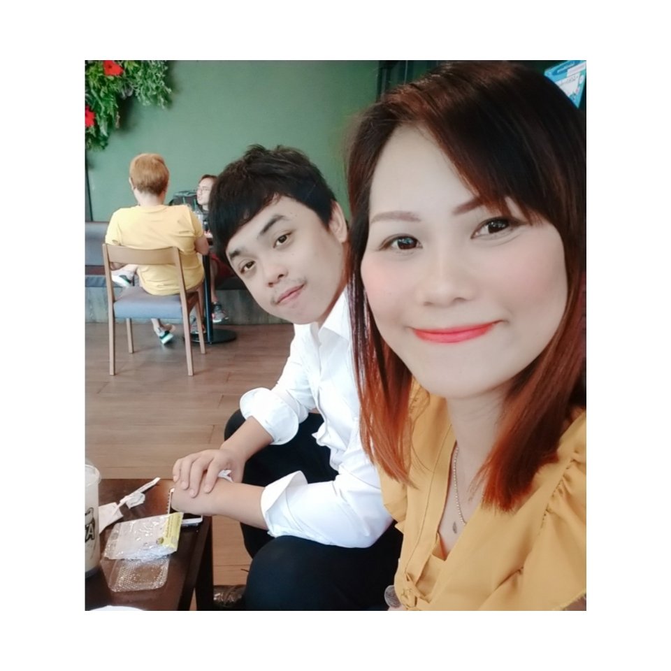 Daoneesweet1133's tweet photo. @MrHiParty หน้าบานไปพร้อมกัน เนาะ  ... ไม่ลงรูปคู่ไม่ได้แปลว่าเลิกกันหรือแยกกันอยู่นะคะ  ♥️♥️♥️ https://t.co/htlZ0YzkbJ