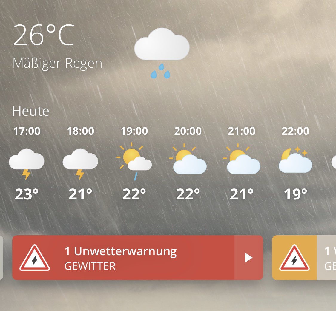 KloeppingMarcel's tweet photo. @wettercom erstklassige Prognose...  Bis gerade eben den Tag genossen &amp; am kühlen  #Kneippbecken in Oerlinghausen entspannt... @BielefeldJETZT @Kreis_Lippe @teutoburgerwald #wanderlust dann #Unwetter #Gewitter https://t.co/eloIYXNvTz