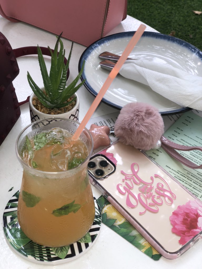 The_foodfluencer_ (The_food_HQ) Twitter