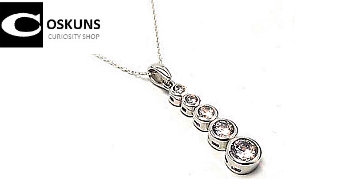 coskuns7's tweet photo. Silver Multi-Zirconia Pendant 
5 Stone Droplet design 👇👇https://t.co/pVGLWpehUS
///////////////////////////////////////////
#Silver #jewelry  #pendant  #women #style  #designer  #photooftheday  #shopping  #Likee #Online  #giftideas #gift #Pinterest #instagram https://t.co/i634RyEb5g