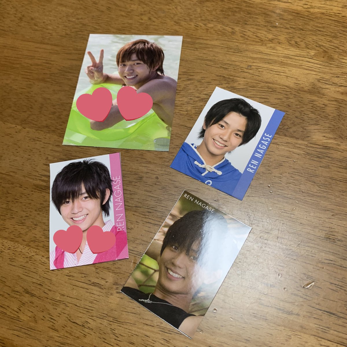 43nak_o's tweet photo. @jump0509_s0306 こちらこそありがとうございます。印をつけたものを求めているのですが、山田くんのデタカが既に大1枚になってしまいまして、比率違いは難しいでしょうか…？
ご検討よろしくお願い致します。 https://t.co/l6WnCzt0JV