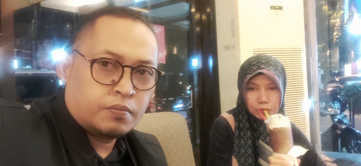 Malming bareng <a href="/tinasute/">Tina Suparyo</a>