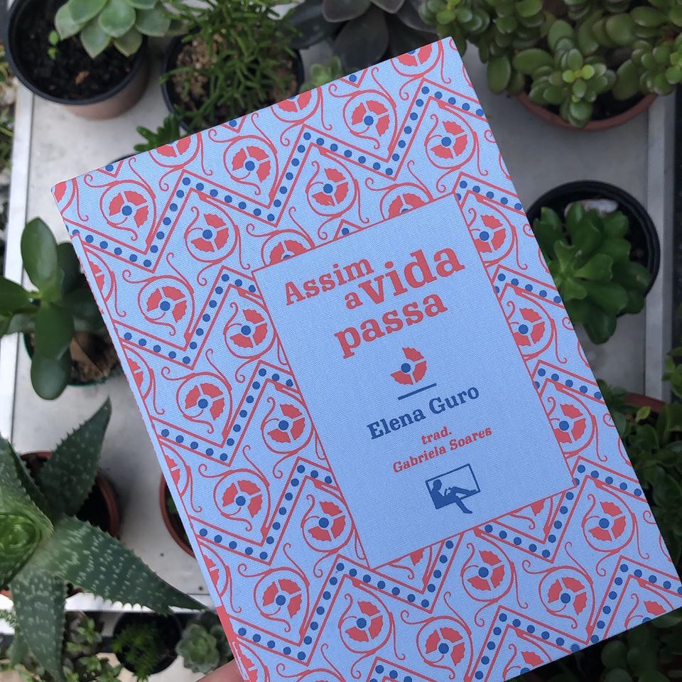 Chegou! Compre pela lojinha (arteeletra.com.br/loja), pelo whatsapp, por mensagem que entregamos na sua casa. Ou pode passar aqui na livraria retirar o seu.