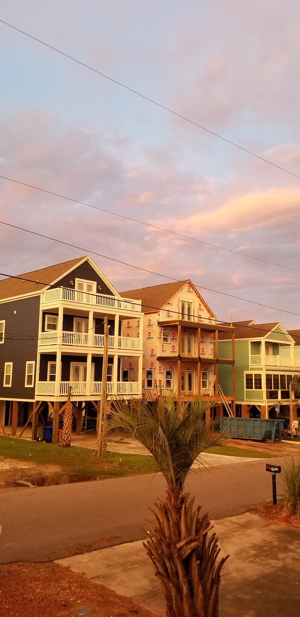 sheritnok's tweet image. My friend, Sheri, is a finalist in Surfside Realty’s Story Contest. Help me rally votes: flip.to/r/2mc8t @SurfsideRealty