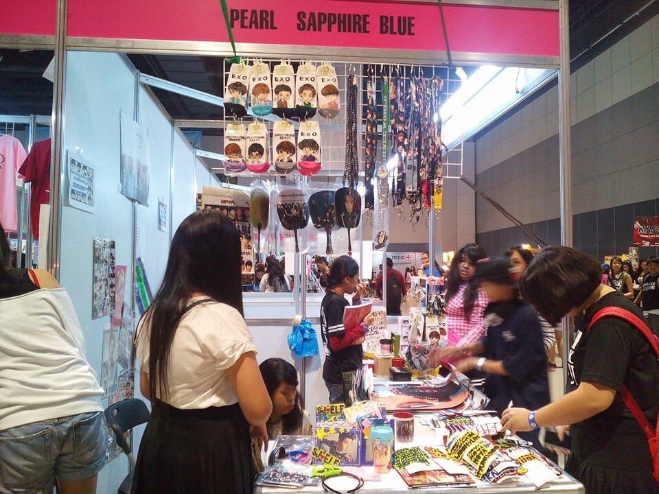 annehae861015's tweet photo. Namiss ko magtinda sa mga kpop events/gatherings.
Nasaan n kaya yun dating ako? HAHAHA choss #Kcon6 https://t.co/HWjBulDIqF