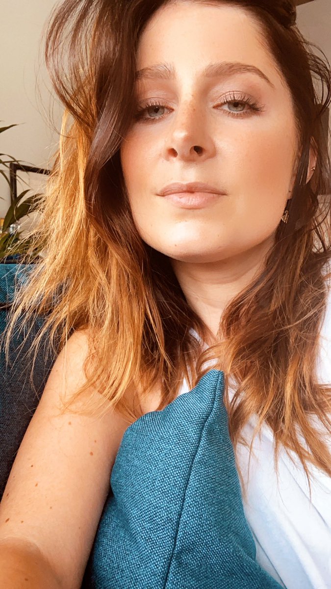 Leesa's tweet image. Weekendkop