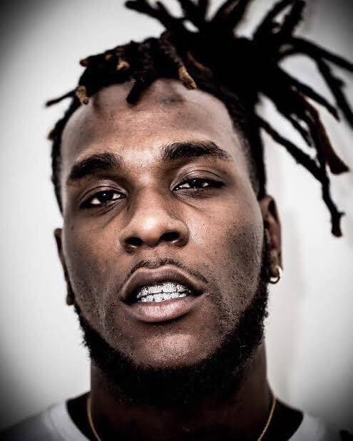 SundreCom's tweet photo. Let's Settle this And See Who Will Fall First.

Retweet for Burna to burn SA down

Like for A.K.A  to blow 9ja with Ak47

#NigeriansMustFall https://t.co/wNyvpzhfYo