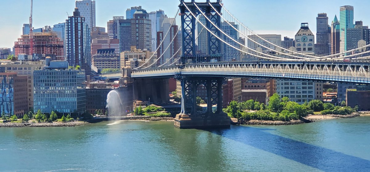 twobridgestower's tweet image. Enjoy the beautiful weather today! Be safe and wear a mask around your fellow neighbors! #ThisIsWhyWeLiveHere #TwoBridges #EastRiver