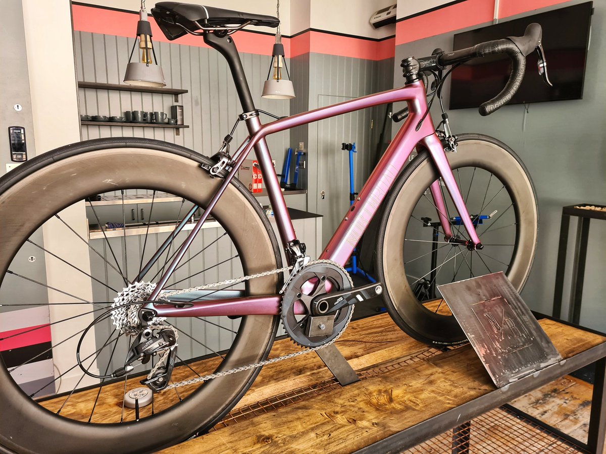 NorthRoadJane's tweet photo. Amazing shop fitting skills in metal and wood from @pickwick1978 (another independent business owner).

Just a few finishing touches and the  NorthRoad Atelier and Workshop is ready for customers!

#cycling #cyclinglife #cyclists #bikes #gravelbike #raphacc https://t.co/F8sXMvDUUW