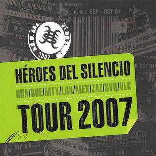 Reactor105's tweet photo. Ya llegó @LunaOlivia para sonar y platicarles sobre el directo "Tour 2007" que Héroes Del Silencio realizaron hace varios ayeres.

No se la pierdan en #SéptimoDía que ya suena en #ReactorEnCasa hasta las 22:00 horas 🎸🎵 https://t.co/noqywlG4Ki