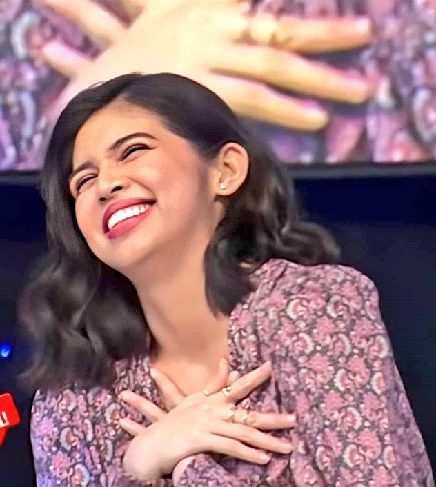 MengJing44's tweet photo. Good morning MaineCute
Queen 👑 of cuteness..
Good morning everyone..
Have a blessed sunday..
.
#MaineMendoza @mainedcm
#Maineversary13DaysToGo https://t.co/bp4OdCg8rf