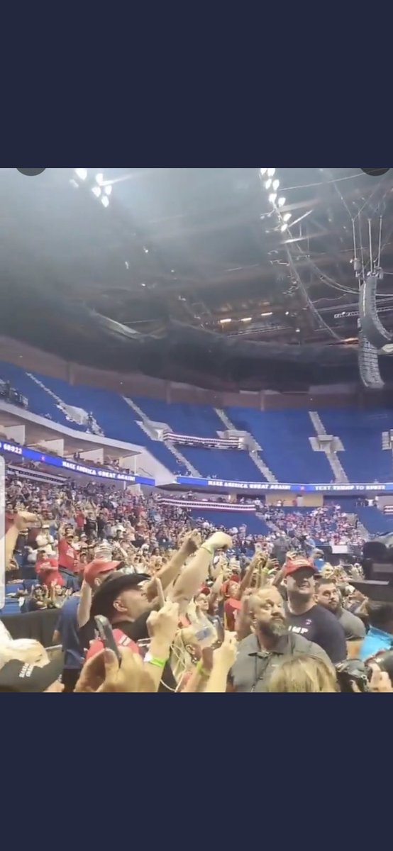 2017_Charity's tweet image. ⁦⁦@realDonaldTrump⁩ #Ha!!!  What a crowd....