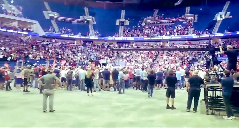 AaronAxelsen's tweet photo. Ouch! This looks about as empty as that one time Disturbed headlined NSSN 2002 In San Jose 

#TrumpTulsaRally https://t.co/Zz2vZkj2XG