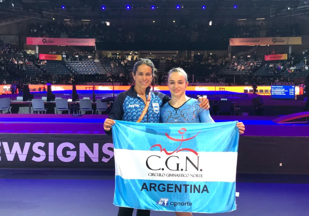 ClossRadio's tweet photo. A las 23hs hablaremos con Agustina Mignone entrenadora de la selección Argentina de gimnasia artística  en #FutbolContinental AM590 FM104.3 https://t.co/4SuVAfM0SQ