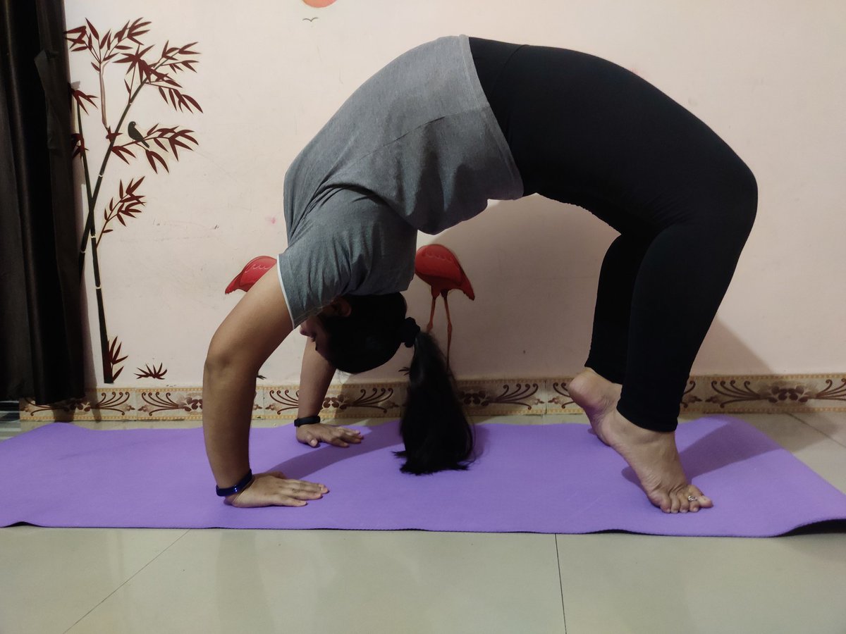 RupaSingh9's tweet photo. #20MinutesOfRunning
#20MOR
#IndoorWalking
#30Days20MinutesWalkingDay21
My first ever 5km run walk done and this run dedicated to my Papa, Happy father's day Papa.
Happy International Yoga Day to all. Keep moving, be healthy π https://t.co/4XsDN6OHc5