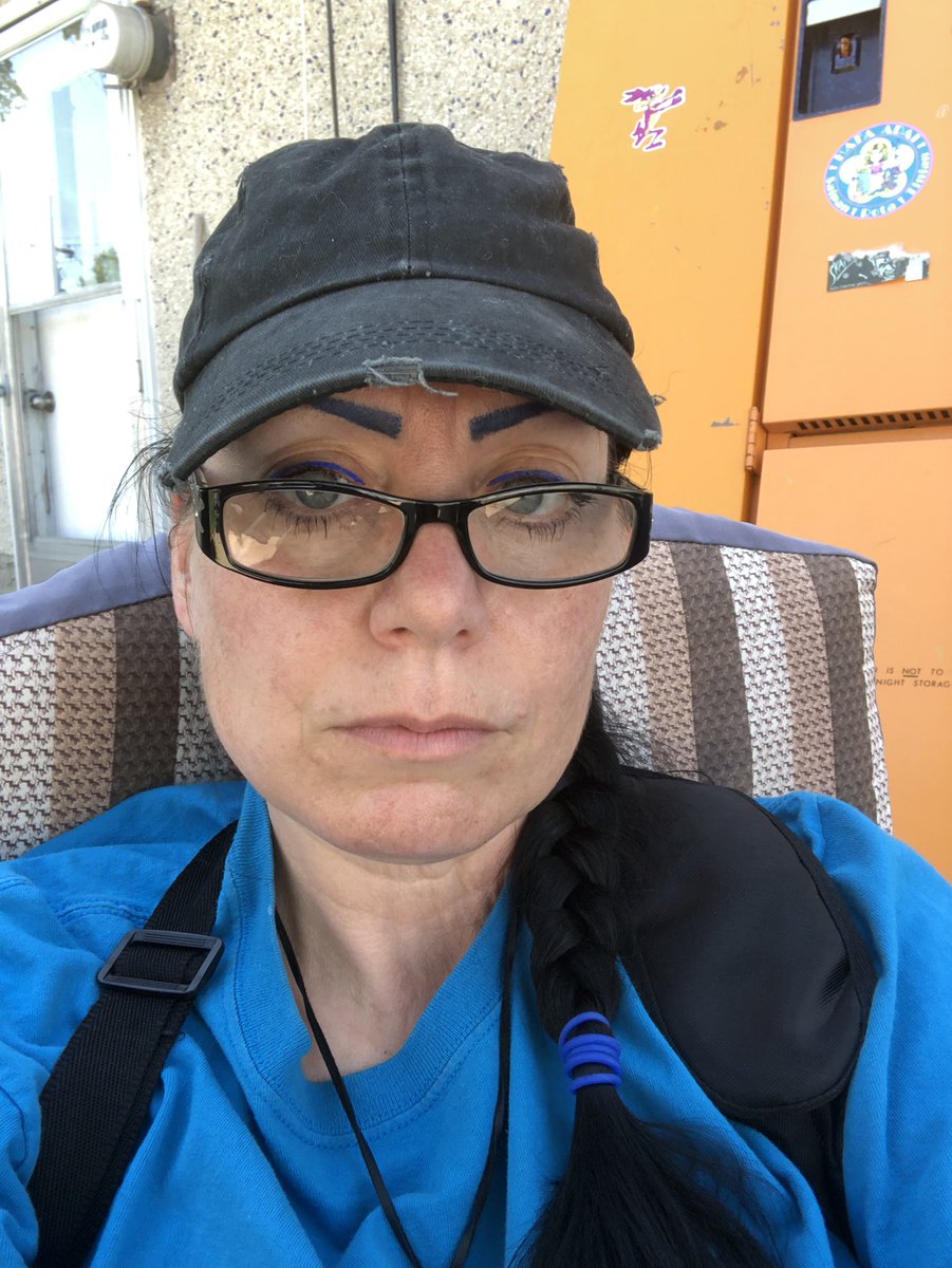 YEGFoodie's tweet photo. @GoldHuntCA #selfieforabonusclue #CdnPride #yeg https://t.co/H5BscU1jer