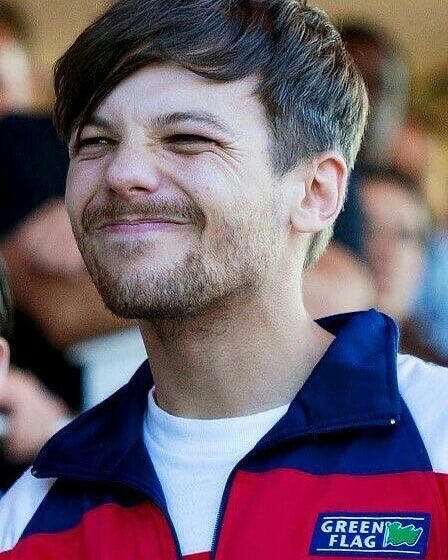 louis tomlinson as olaf; a thread
