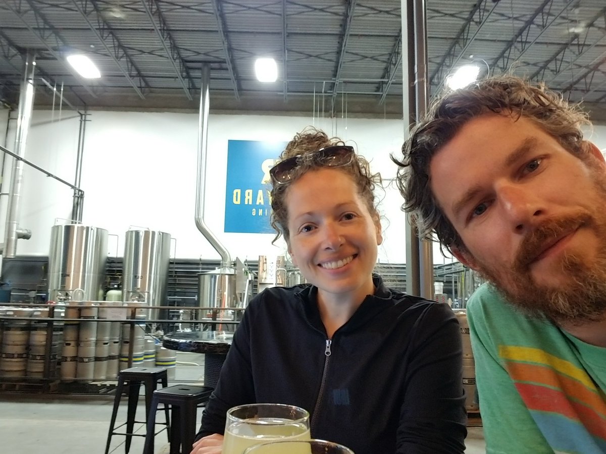 Hobbess's tweet photo. @GoldHuntCA #refreshmentscluetime #selfieforabonusclue #yyc now with added picture! @RailyardBrewing https://t.co/Eydzlx75Da
