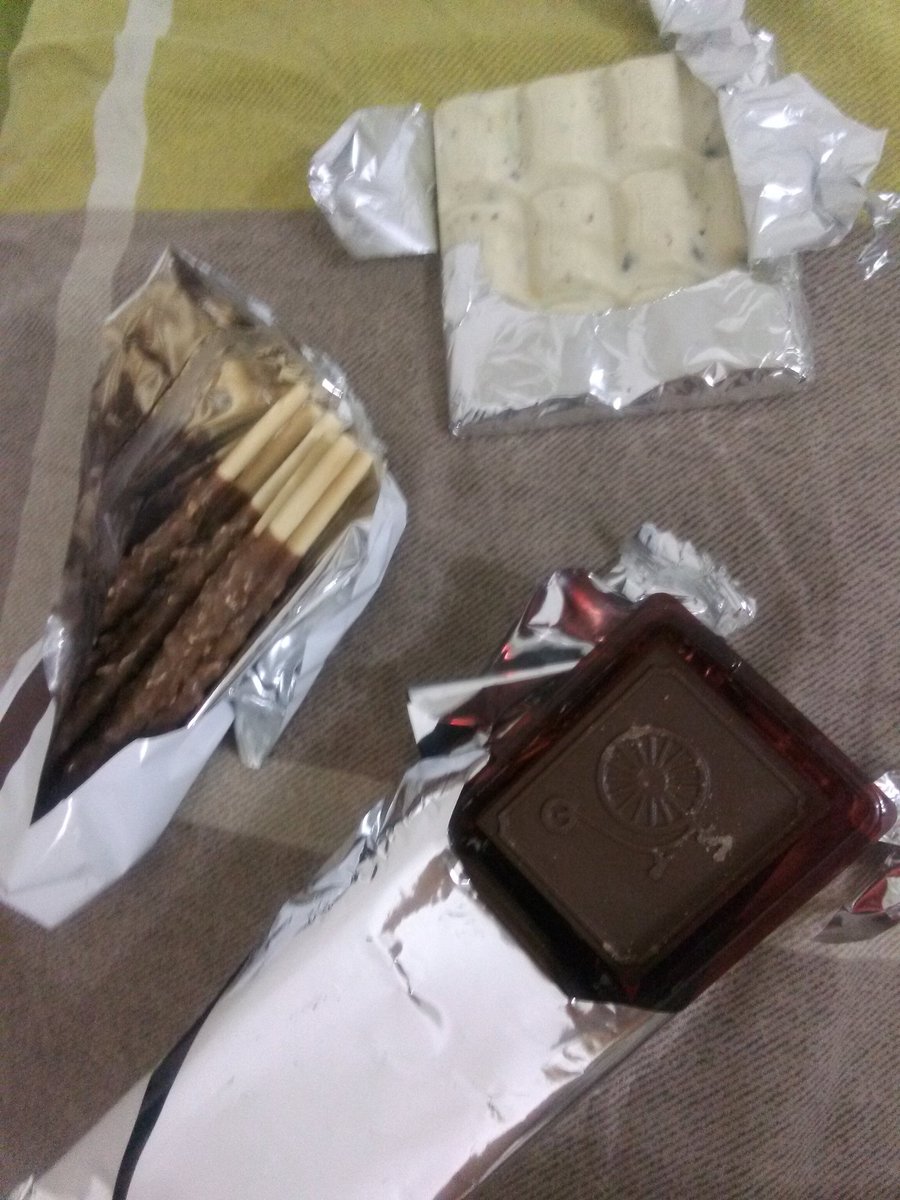 Bir itaatkar tatli krizlerini her zaman firsata çevirir. Aferim akilli oğluşuma. #itaatkar #köle #aferim #akillköpek #köpek #finansalköle #sahibe #bdsm