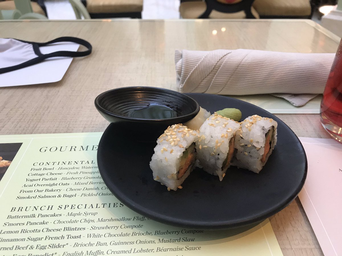 First up, the real crab California Roll. A step-up from the generic rolls. Good at establishing the palate.  @KTNV