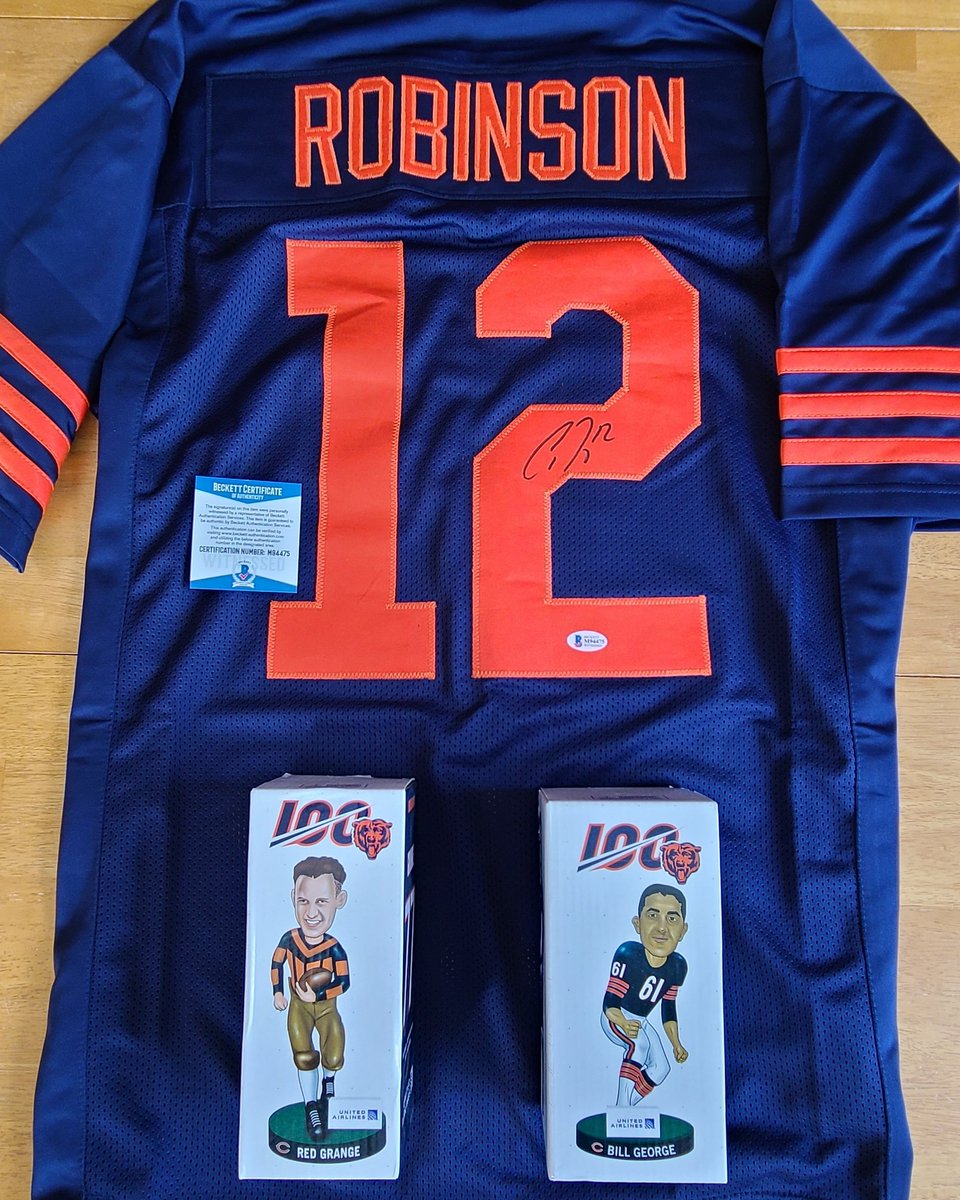 Thats right! You have a chance to win a signed Allen Robinson jersey, Bears Bobbleheads, more prizes AND if we reach our goal of $1,000 raised... I will shave off the hair and the beard in support of the @Vs_Cancer Foundation LIVE on @BearsBarroom Bears 100 Proof! #BearDown