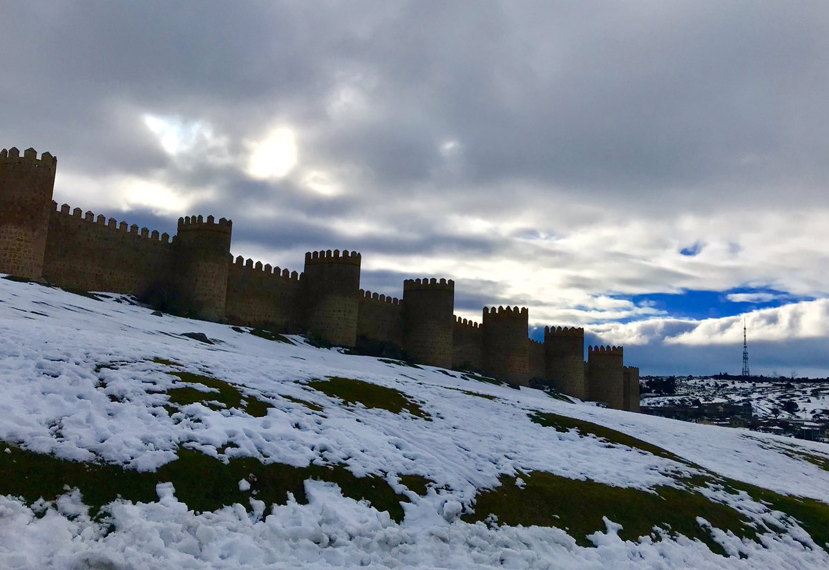 lara_mamaestra's tweet photo. Porque Ávila es mucho más que murallas. Y sus 9 puertas están siempre abiertas a todo el mundo. Pronto nos reencontraremos, #NosvemosenAvila #NosVemosEnÁvila #avila #avilaexiste #avilatambienexiste #murallasdeavila @Avila_CyL @jesusmanuelsc82 @Avila_Turismo @Ayto_Avila https://t.co/ZfAW5sswUk