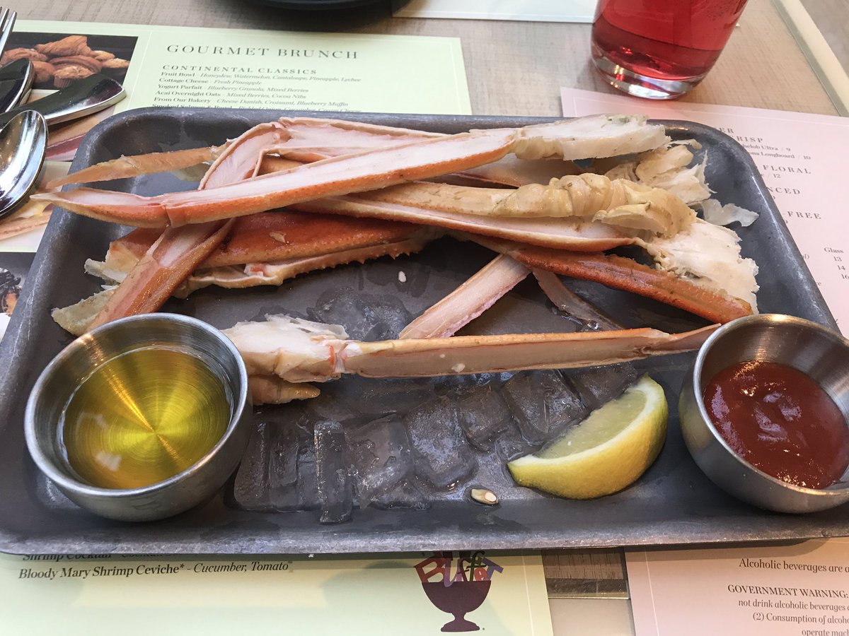 Next up is Alaskan snow crab legs with butter and cocktail sauce. It’s cold, fresh and of course delicious.  @KTNV
