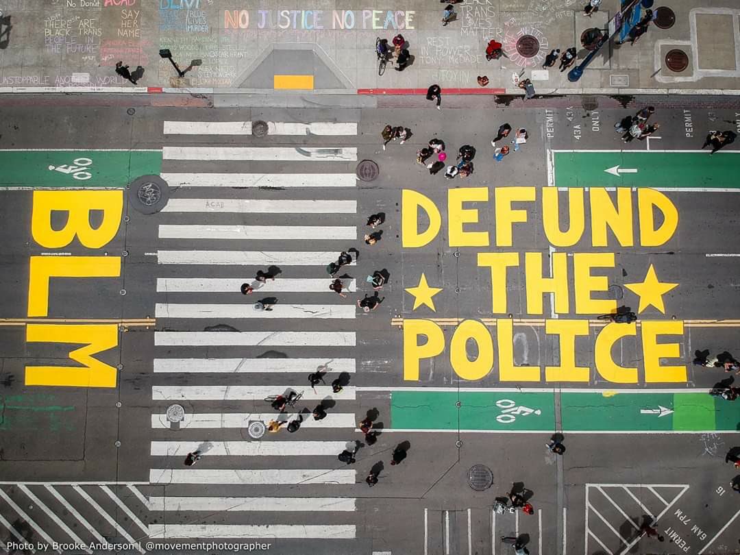 RTBayArea's tweet photo. SF City Hall looking much better today. #DefundThePolice #sfprotests #JusticeForGeorgeFloyd https://t.co/iqXtjT5Smp