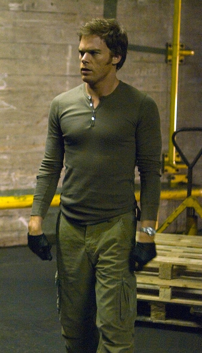 CopelandOwnsYou's tweet photo. @roryhaspowers It’s obviously the Dexter Morgan kill-shirt. https://t.co/FSk971NQzX
