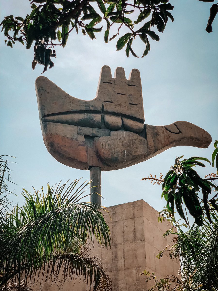 Zuboid1's tweet photo. Welcome.
Can you make the hand ? 👇
_________________________________________
#openhand #chandigarh #capitolcomplex #symbolism #naturalframe #corbusier #nature #concrete #dynamicarchitecture #architecturephoto #shotoniphone https://t.co/iqTx41YSEo