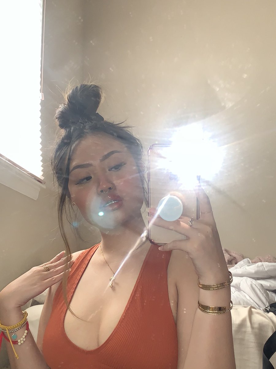 xanhhh's tweet photo. don’t worry about it sweetheart https://t.co/MPJmfvuYrJ