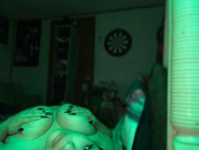 How&rsquo;s y&rsquo;all day going? In the mood to take some pics but got no motivation😅. Come buy something to keep<a href="/tag/love"class="tags"><span>#love</span></a><a href="/tag/sexy"class="tags"><span>#sexy</span></a><a href="/tag/snapchat"class="tags"><span>#snapchat</span></a><a href="/tag/free"class="tags"><span>#free</span></a><a href="/tag/teen"class="tags"><span>#teen</span></a><a href="/tag/naked"class="tags"><span>#naked</span></a><a href="/tag/horny"class="tags"><span>#horny</span></a>