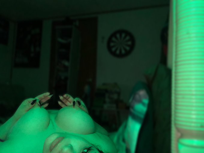 How&rsquo;s y&rsquo;all day going? In the mood to take some pics but got no motivation😅. Come buy something to keep<a href="/tag/love"class="tags"><span>#love</span></a><a href="/tag/sexy"class="tags"><span>#sexy</span></a><a href="/tag/snapchat"class="tags"><span>#snapchat</span></a><a href="/tag/free"class="tags"><span>#free</span></a><a href="/tag/teen"class="tags"><span>#teen</span></a><a href="/tag/naked"class="tags"><span>#naked</span></a><a href="/tag/horny"class="tags"><span>#horny</span></a>