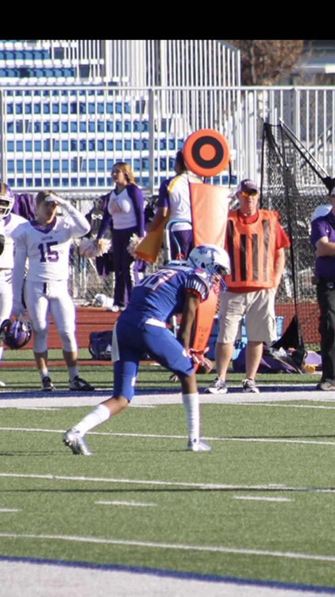 coach_hauser's tweet photo. @RavenFootballBC still going ⬆️😤
Welcome to the #RavenReceivers @blvck__hippie
Let’s get to work 💯💯 https://t.co/knyoVleT9q