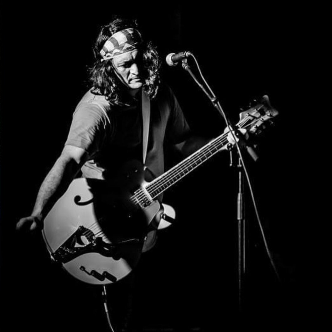 Sad to hear about the passing of Aaron Tokona. An incredibly talented musician who had such a beautiful wairua and was an absolute joy to be around. Sending aroha to his whanau and the NZ music community who loved this hori very very much. #AhoriBuzz