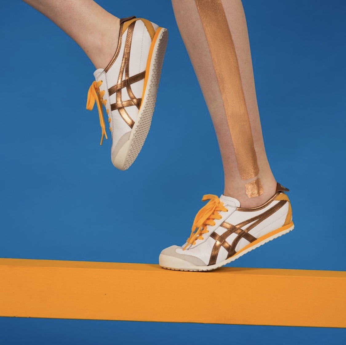 popwiresg's tweet photo. @OnitsukaTiger’s MEXICO 66 in Metallic pack is 🔥.
This legit metallic striping in our favourite Onitsuka Tiger classic sneaker is GOLD. 🔱 (Pun intended) The metallic pack comes in gold + red, silver + blue or bronze + yellow. We want them all. https://t.co/0TYx52Sv0i