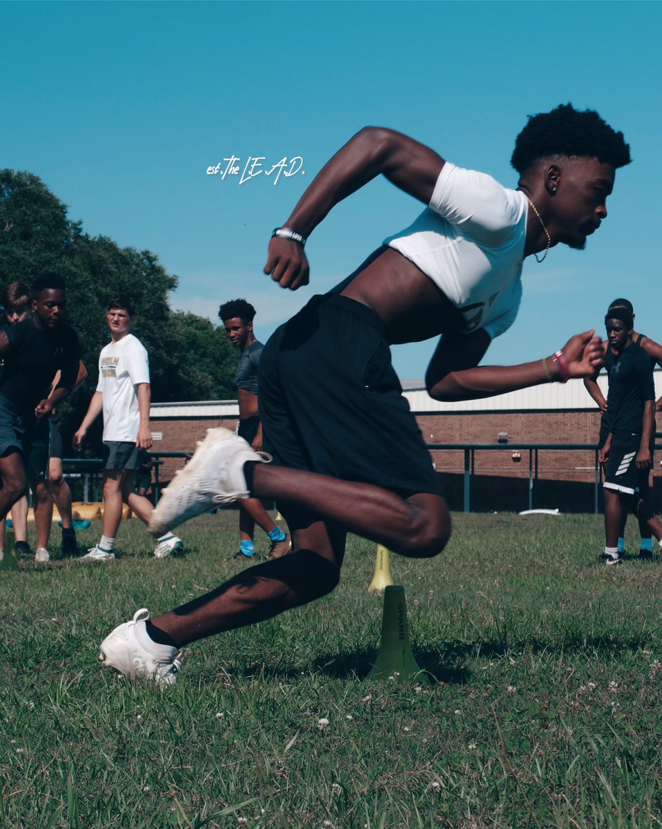 estTheLEAD's tweet photo. It was a pleasure capturing these moment for @Linc_TrojansFB ! Who’s next ? 👀 

DM or email @estTheLEAD ||📲 link in bio @bigbendpreps #LeonCounty

#estTheLEAD #LEADmedia 📸 https://t.co/LPa8DwefAR