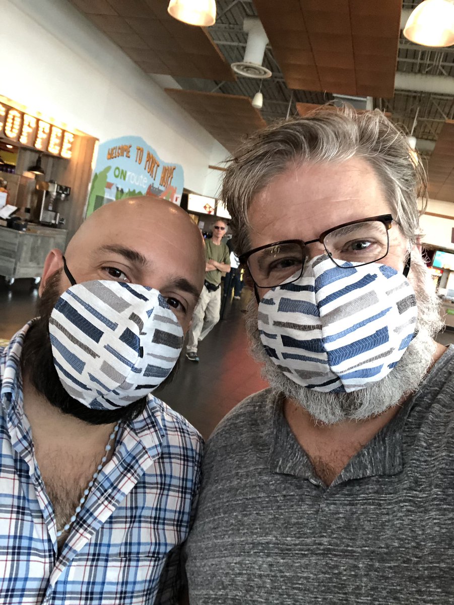 Hey, #Toronto!!! #NYC has their numbers under control.  OURS ARE NOT!  Why?!?! Everyone there is wearing a #mask!!! #WearAMask #maskupCanada