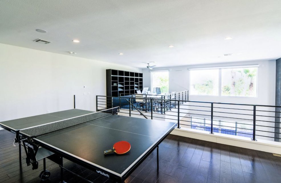 But for me my goal was to work super hard like this for a year and get to the other side where I can now spend all day playing table tennis if I want to. (And that's exactly what I do sometimes)Legit before I even had a couch in my house I had my table tennis table. 