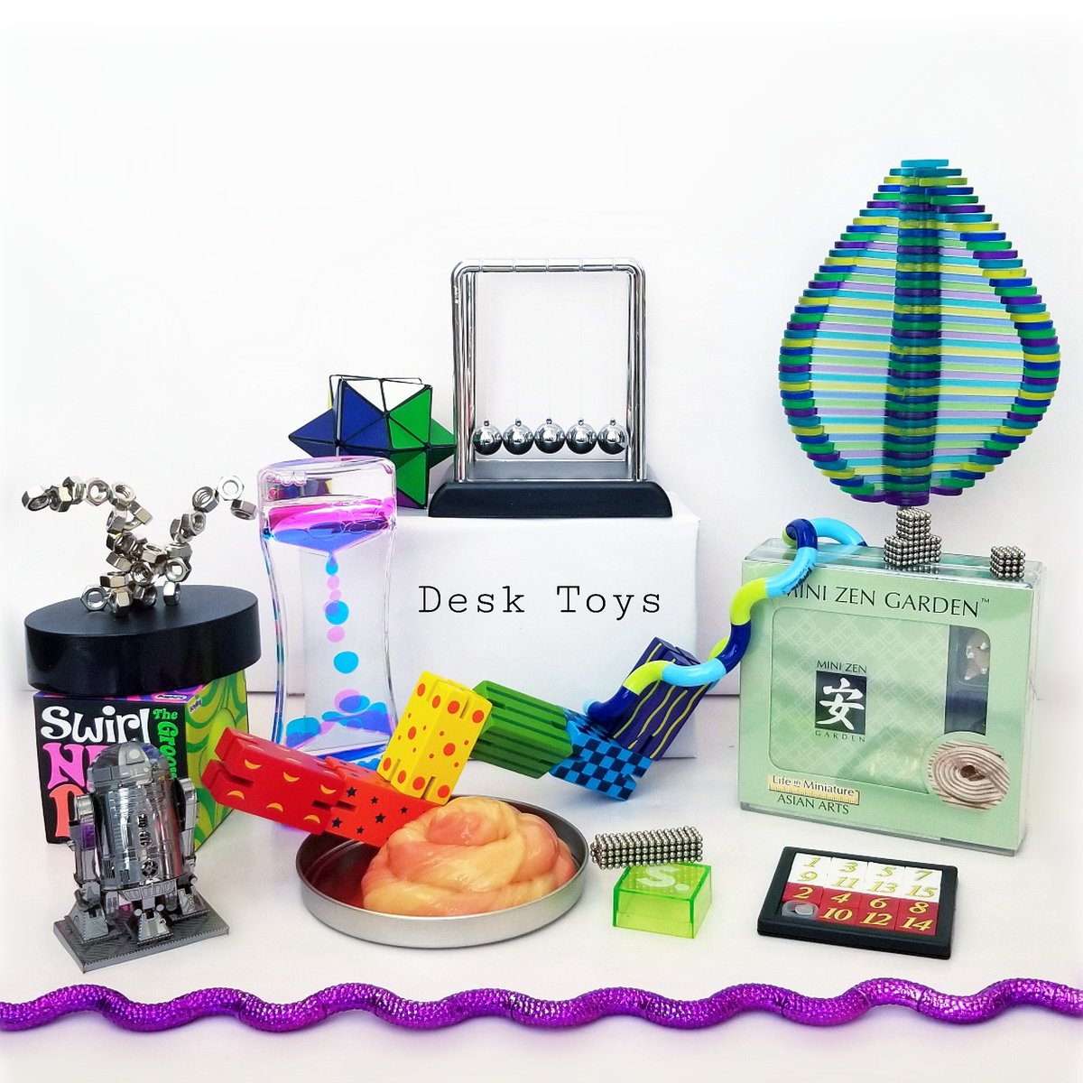 RBToyStore's tweet image. Which desk toy do you think your dad would like best? 🤷‍♂️

#fathersday #shoplocalutah #shopsmallbusiness