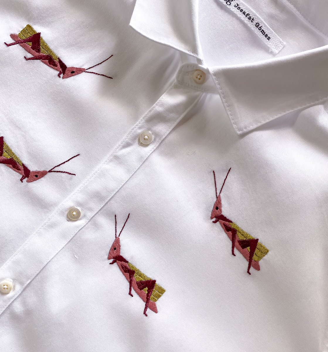 C H A P U L I N E S

#chapulines #camisa #shirts #shirts #grasshopper #chapulin #oaxaca #mexico #modamexicana #blancosxhabií #insectos #mensfashion #menswear #hombre #guy #camisa #bajoelcielodeoaxaca #liveoaxaca  #handmade #hechoamano #guayabera #camisas #josafatgomez #atelierjg