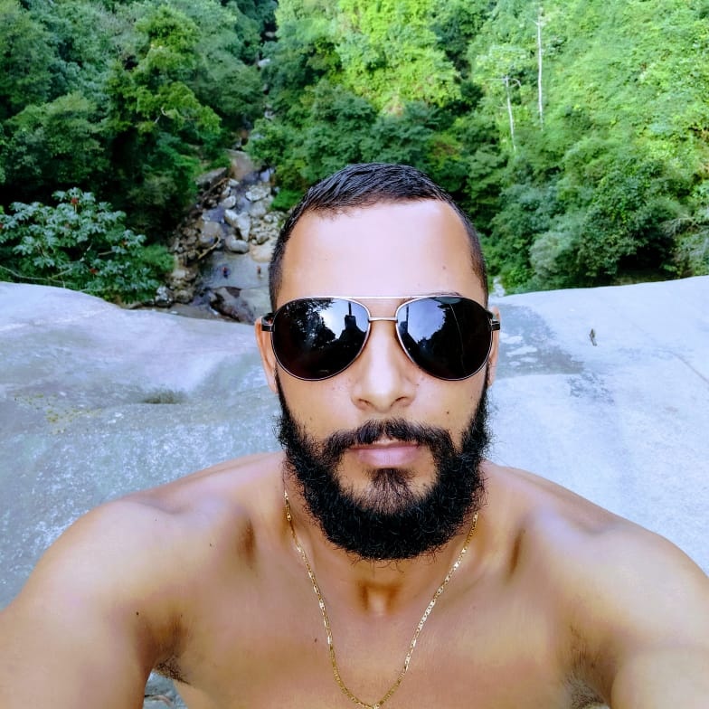 Jeanmachadocha2's tweet photo. #NewProfilePic https://t.co/idnBUpCBt1
