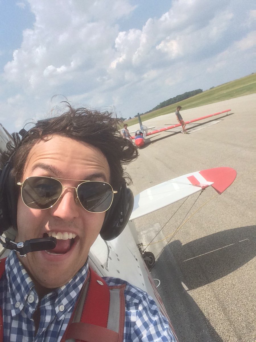 AFlyingGeoffrey's tweet photo. My self-quarantining is over but I’m still doing my best to maintain social distancing (with the help of the single-seat Piper Pawnee and a 2000-foot tow rope)! #towpilot https://t.co/D6M11UzMP4
