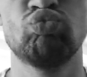 Lindaisycake's tweet photo. Guess who?
#Lin_Manuel #brendonurie https://t.co/tMcmmKWDGH