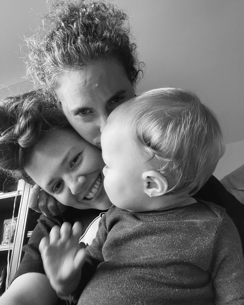 solamentejoy's tweet photo. Bendecida, afortunada y agradecida. Así recibo una vuelta más al sol ❤️🎉🥳
Les agradezco todos y cada uno de sus mensajes y buenos deseos ❤️🙌💞 les amo! https://t.co/ukptHxWLZO
