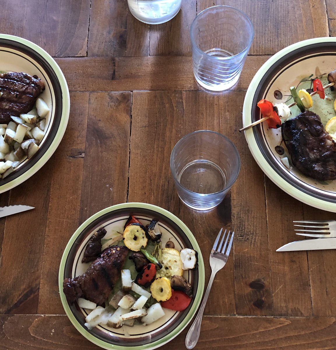 CarolineCoxOtt's tweet photo. What did you do with your @sghottawa #GrillforHope package? We did veggie skewers and potato packets with our INCREDIBLE steak! #suchgoodrub #yumyumyum #happyfathersday https://t.co/mgEf7wB9Yd